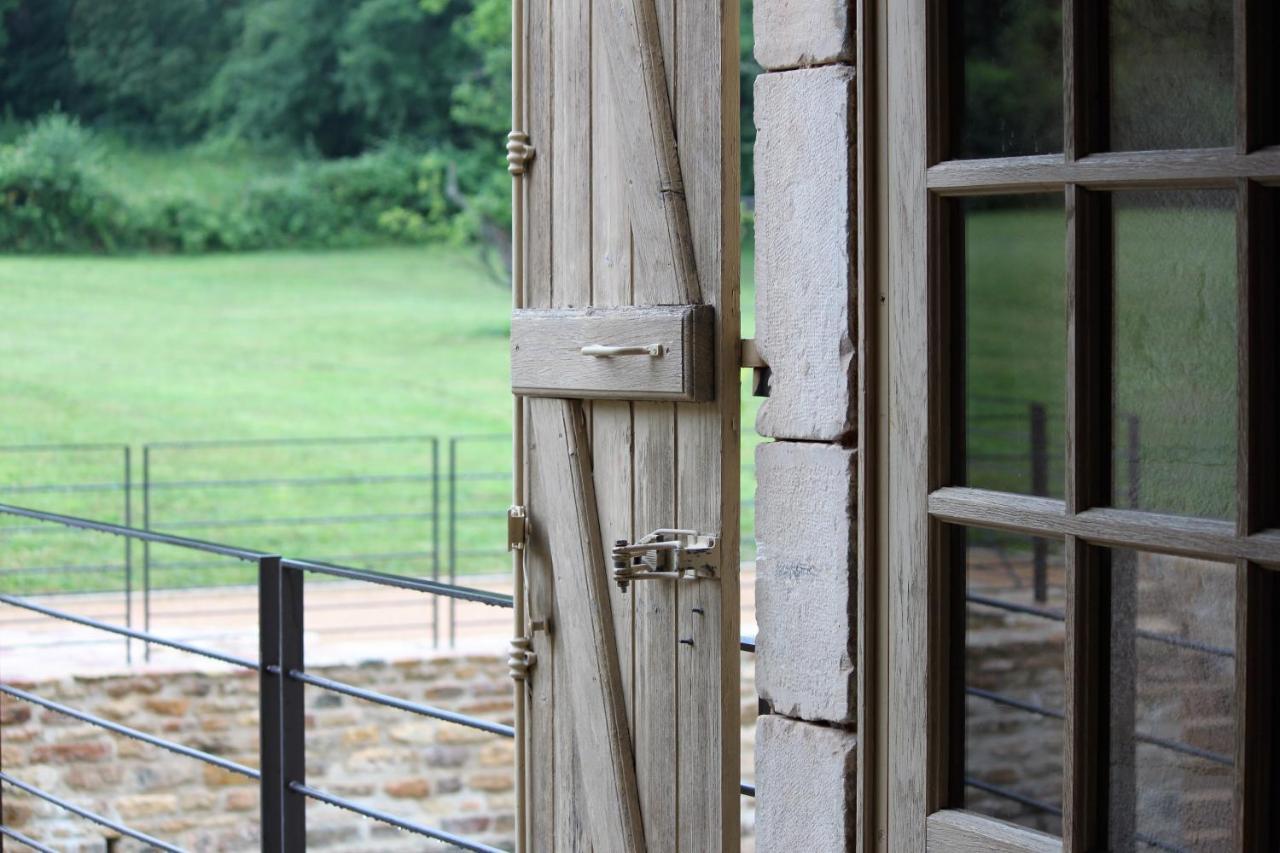 Chateau De Balleure Etrigny Eksteriør billede